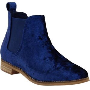 NWOT Tom’s Blue Velvet Boots